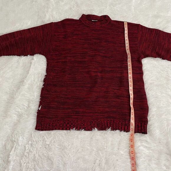 Unisex Espina Collection Crew Neck Sweater in Burgundy - Picture 4 of 9